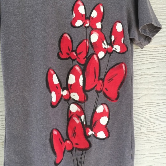 Disney Minnie Mouse Red/White HairBow Balloons Grey T-Shirt - Sz M - Picture 2 of 6